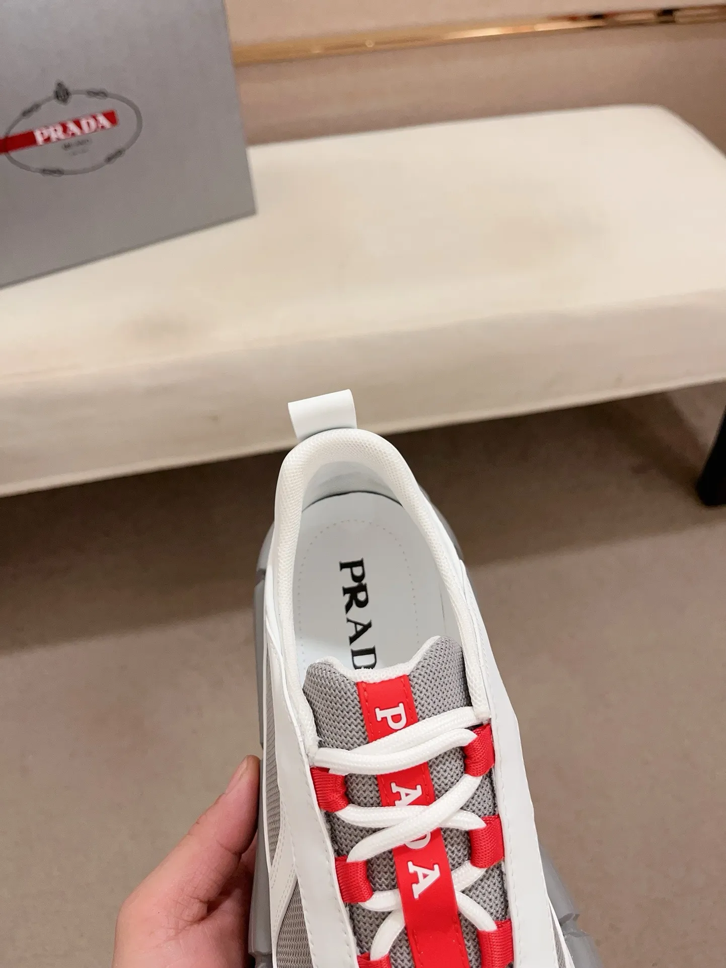 Men's shoes 💰 540💰 ✔️✔️✔️High version High-quality new PRADA (Prada) counters are launched simultaneously, new men's shoes, 😘fabrics are selected from first-layer cowhide. Lining: imported elastic mesh➕cowhide lining. 👍🏿High-end☄️Open-molded non-slip rubber outsole, exquisite lines, simple and elegant, comfortable and high-end for leisure travel. Number of yards: 38 to 44. (Can be customized for 45 non-refundable)